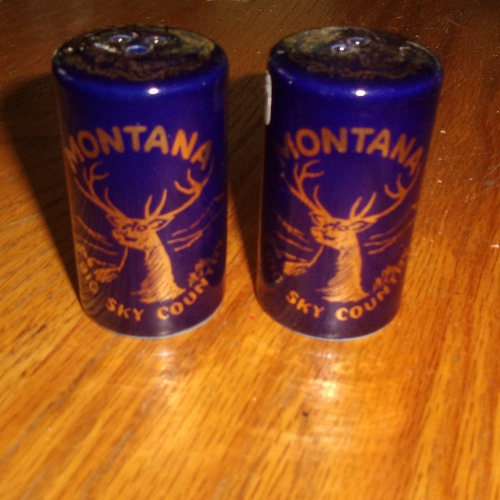 Salt pepper shakers set souvenir Montana elk